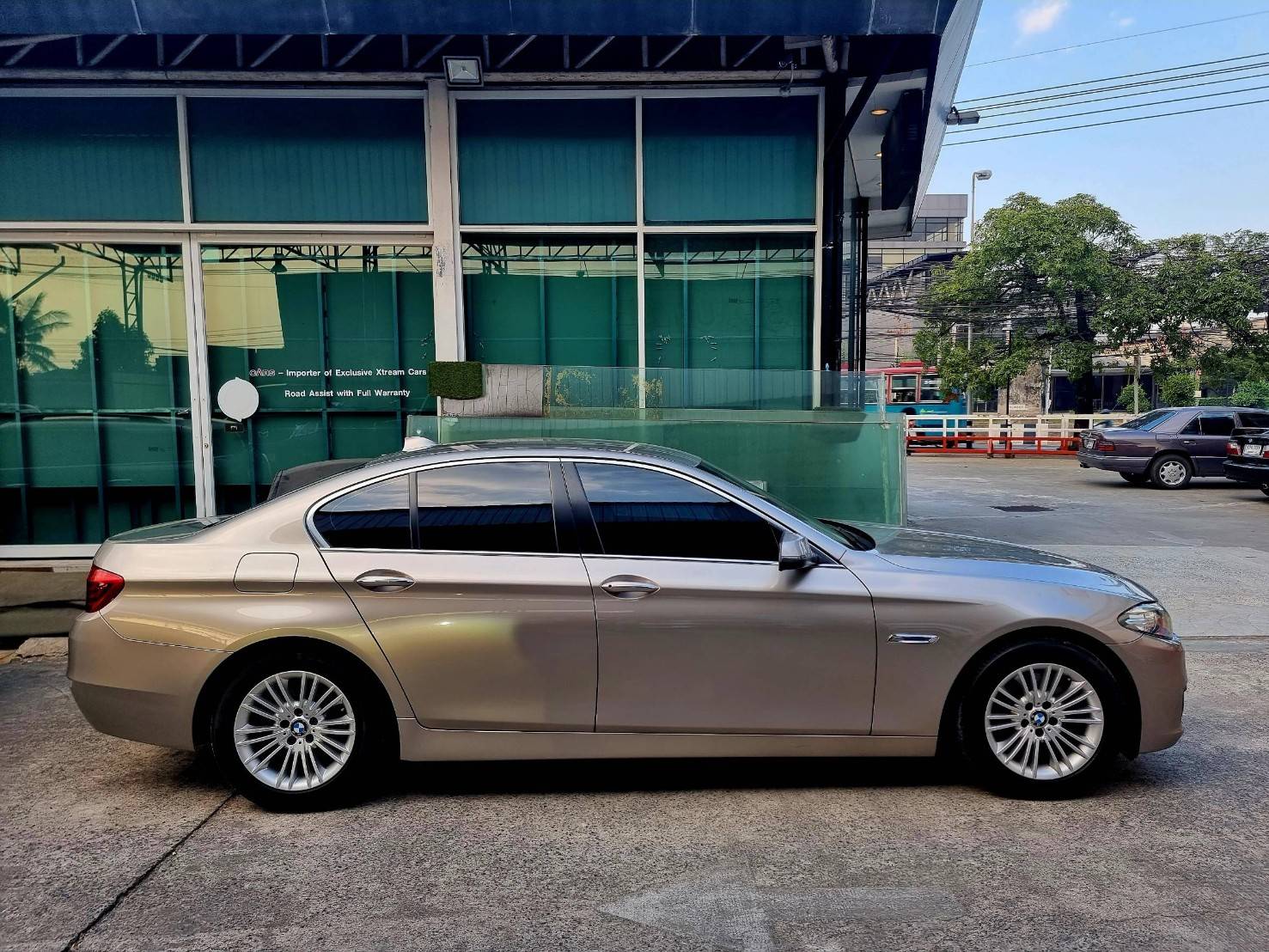 2013 BMW 520D LCI สีทอง (รูปที่ 8)