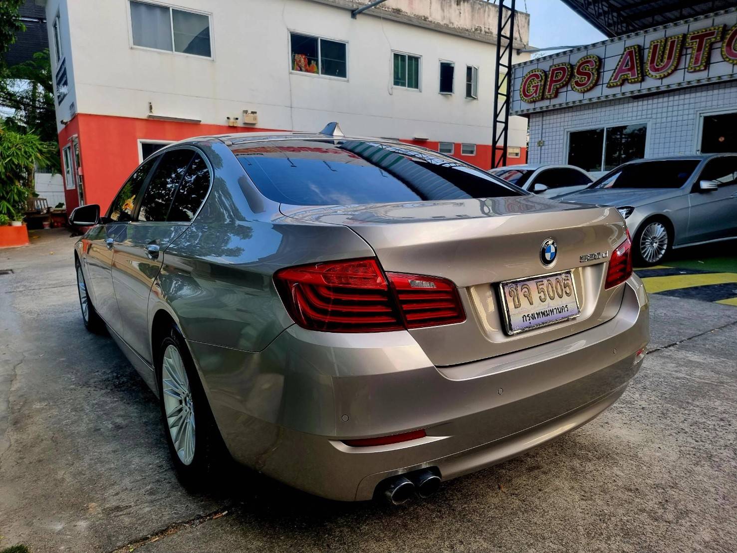 2013 BMW 520D LCI สีทอง (รูปที่ 11)