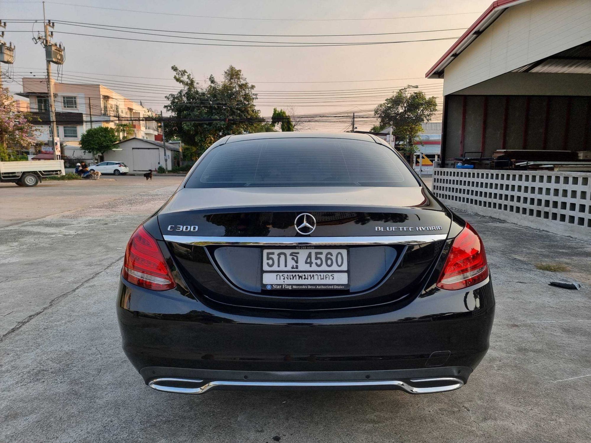 2015 Mercedes-Benz C300 Exclusive Bluetec Hybrid สีดำ