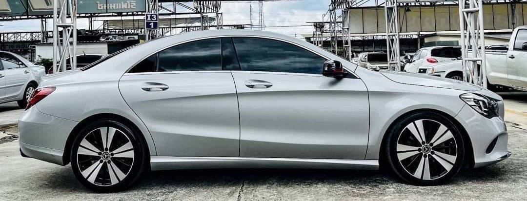 2018 Mercedes-Benz CLA-Class C118 CLA200 สีเงิน (รูปที่ 5)