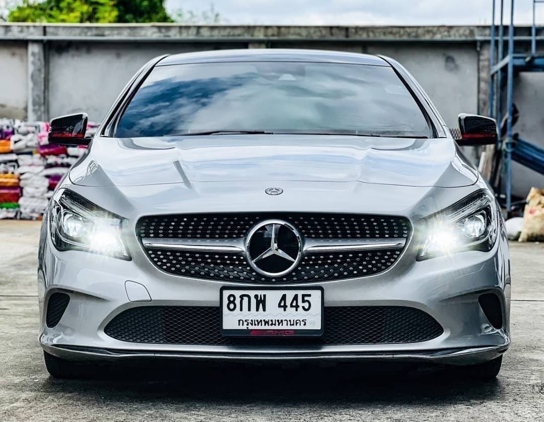 2018 Mercedes-Benz CLA-Class C118 CLA200 สีเงิน