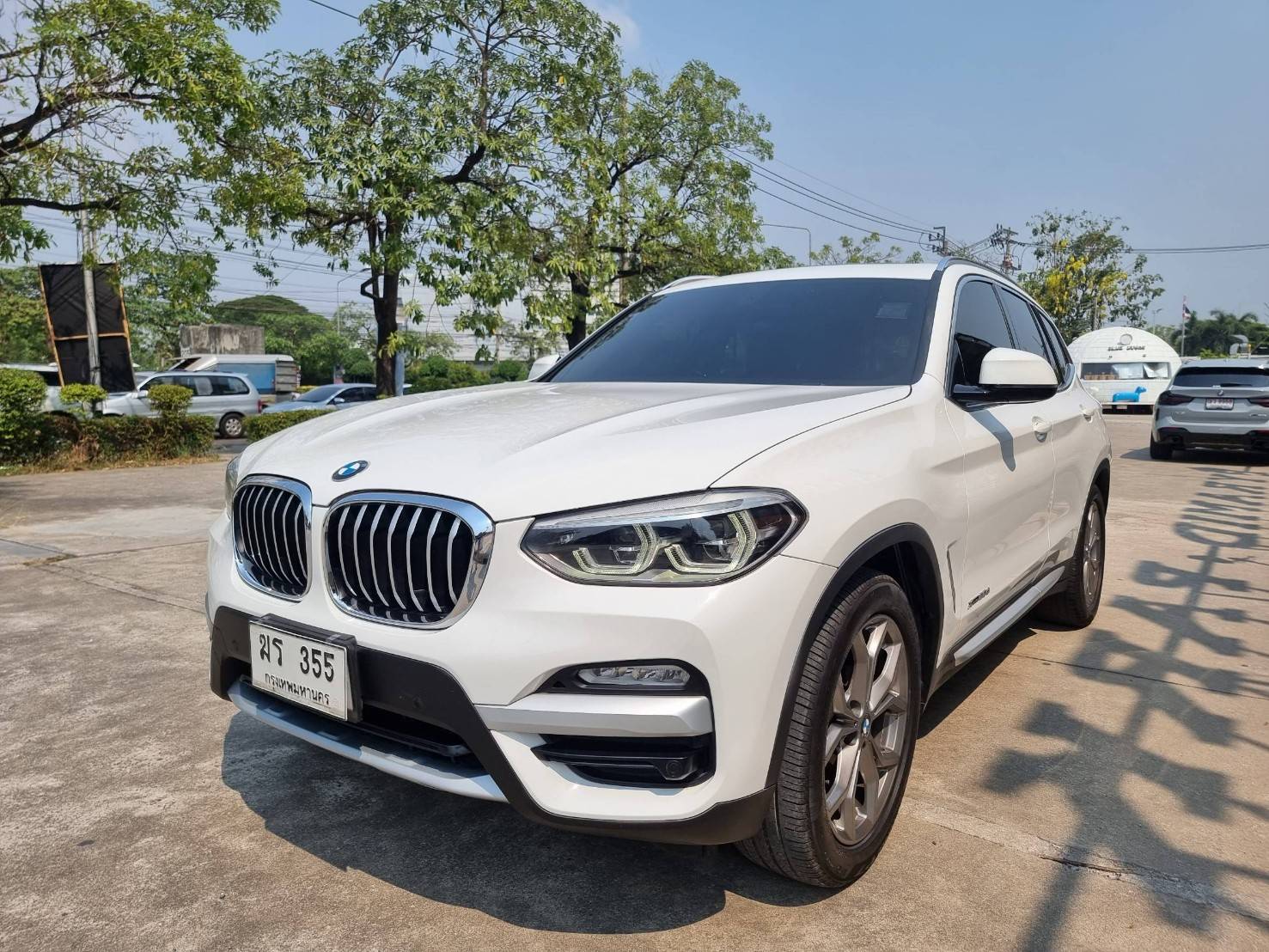 2018 BMW X3 G01 สีขาว (รูปที่ 3)