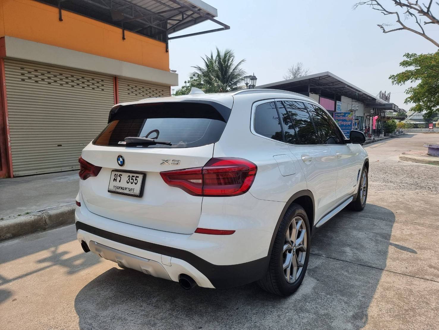 2018 BMW X3 G01 สีขาว (รูปที่ 6)