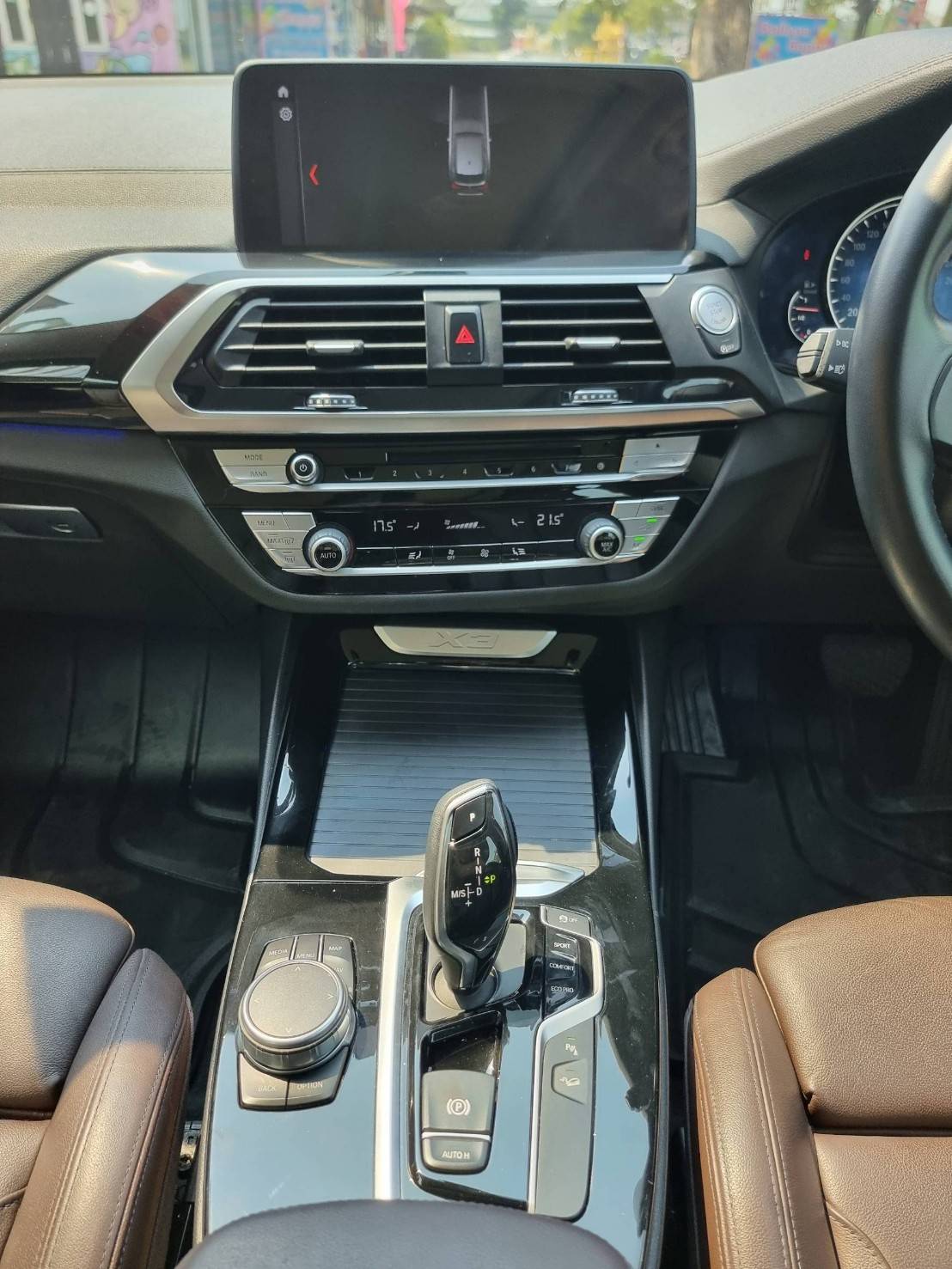 2018 BMW X3 G01 สีขาว (รูปที่ 16)