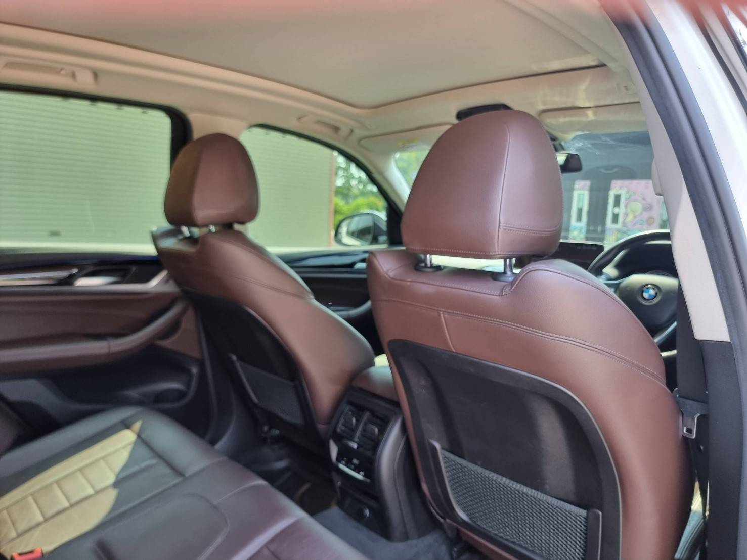 2018 BMW X3 G01 สีขาว (รูปที่ 14)