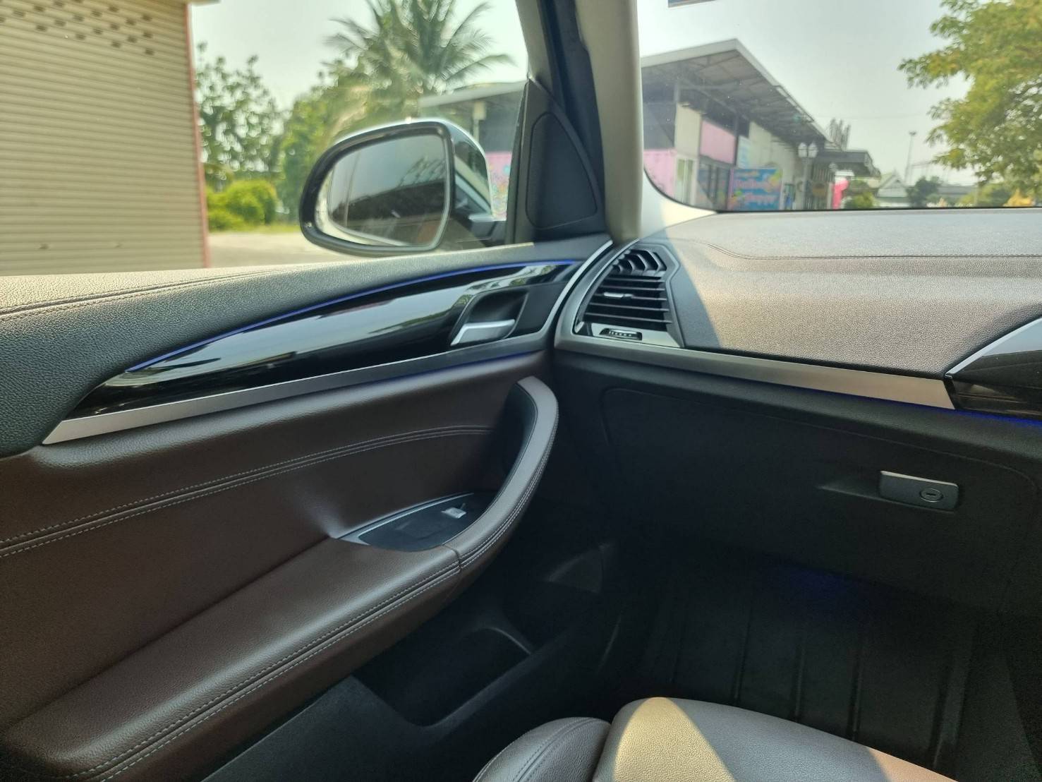 2018 BMW X3 G01 สีขาว (รูปที่ 12)