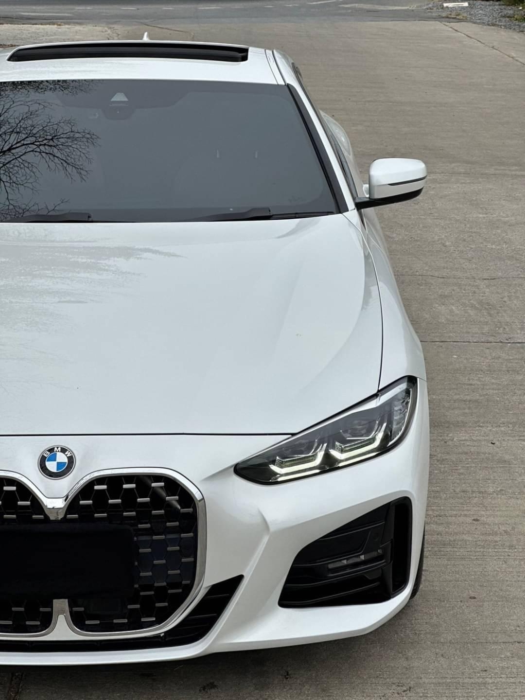 2021 BMW 430i coupé M Sport G22 สีขาว (รูปที่ 3)