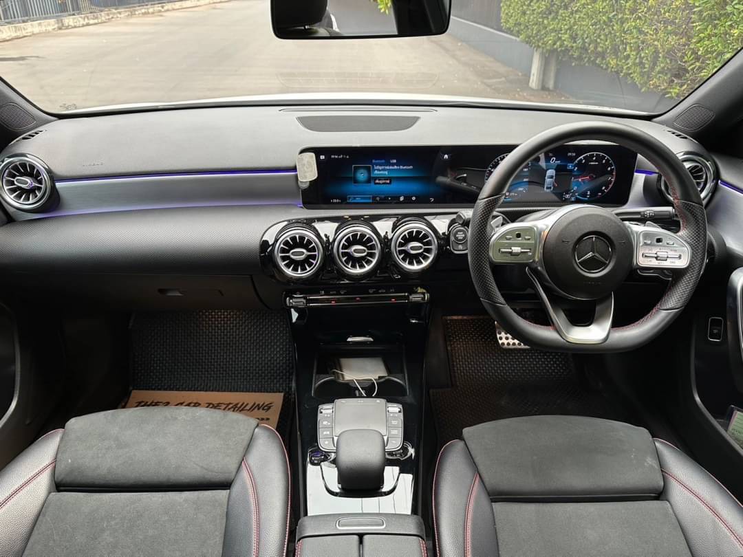 2020 Mercedes-Benz A-Class A200 สีขาว (รูปที่ 9)