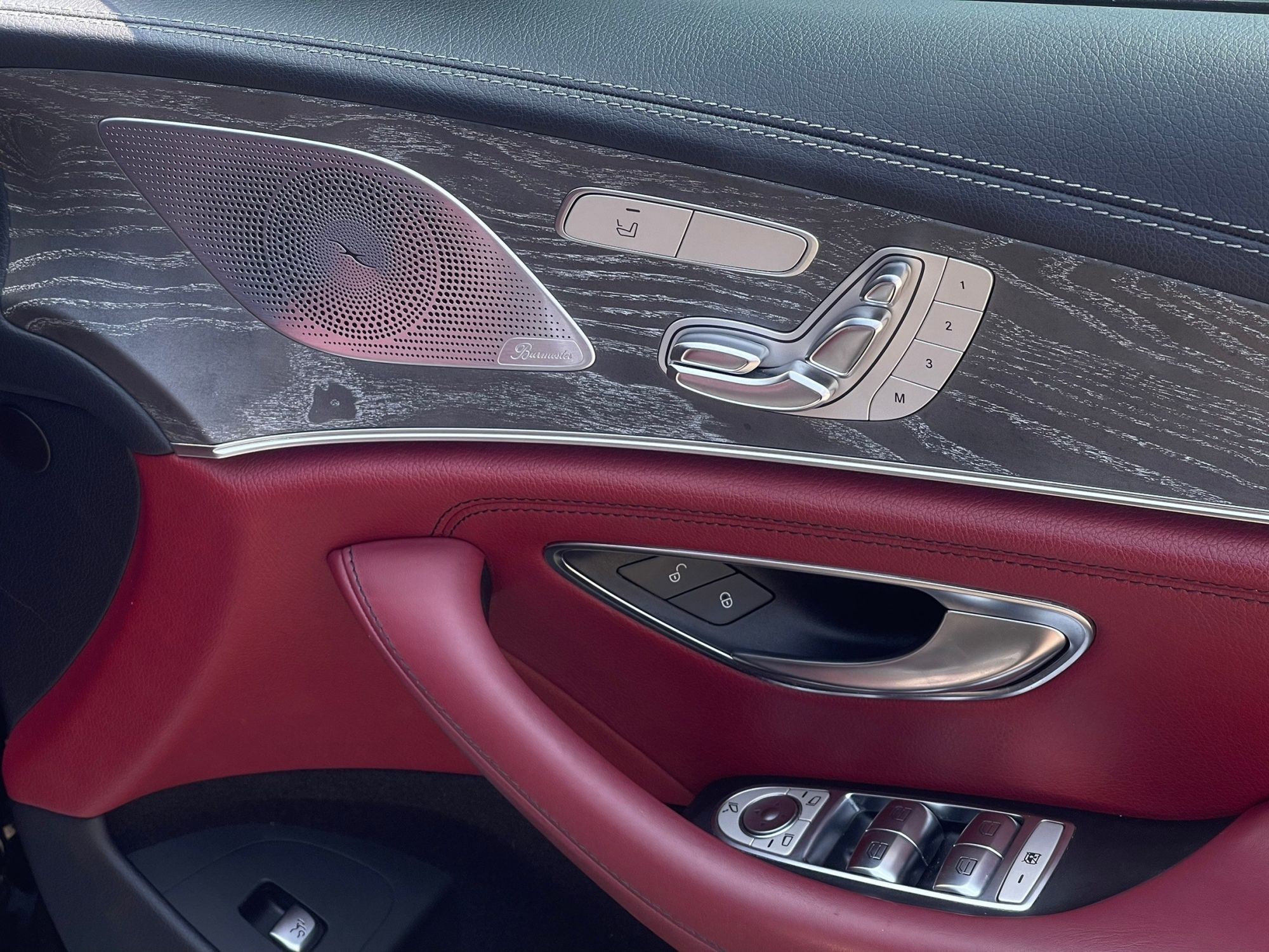 2020 Mercedes-Benz CLS-Class C257 CLS300 สีดำ (รูปที่ 18)