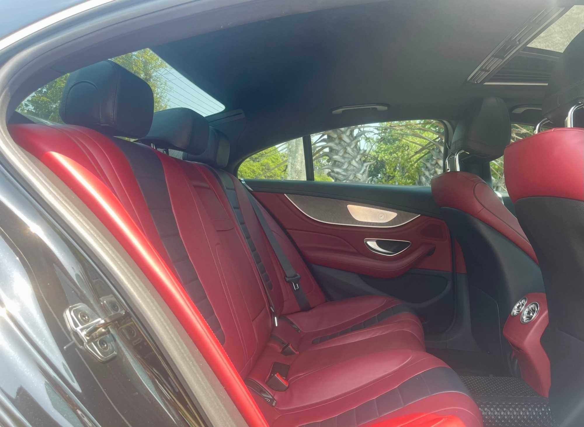 2020 Mercedes-Benz CLS-Class C257 CLS300 สีดำ (รูปที่ 6)