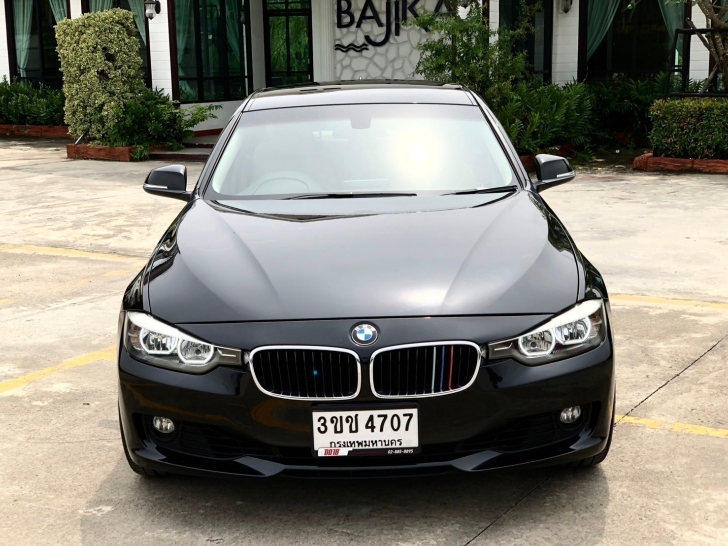 2013 BMW F30 320i Luxury Twin Power Turbo สีดำ