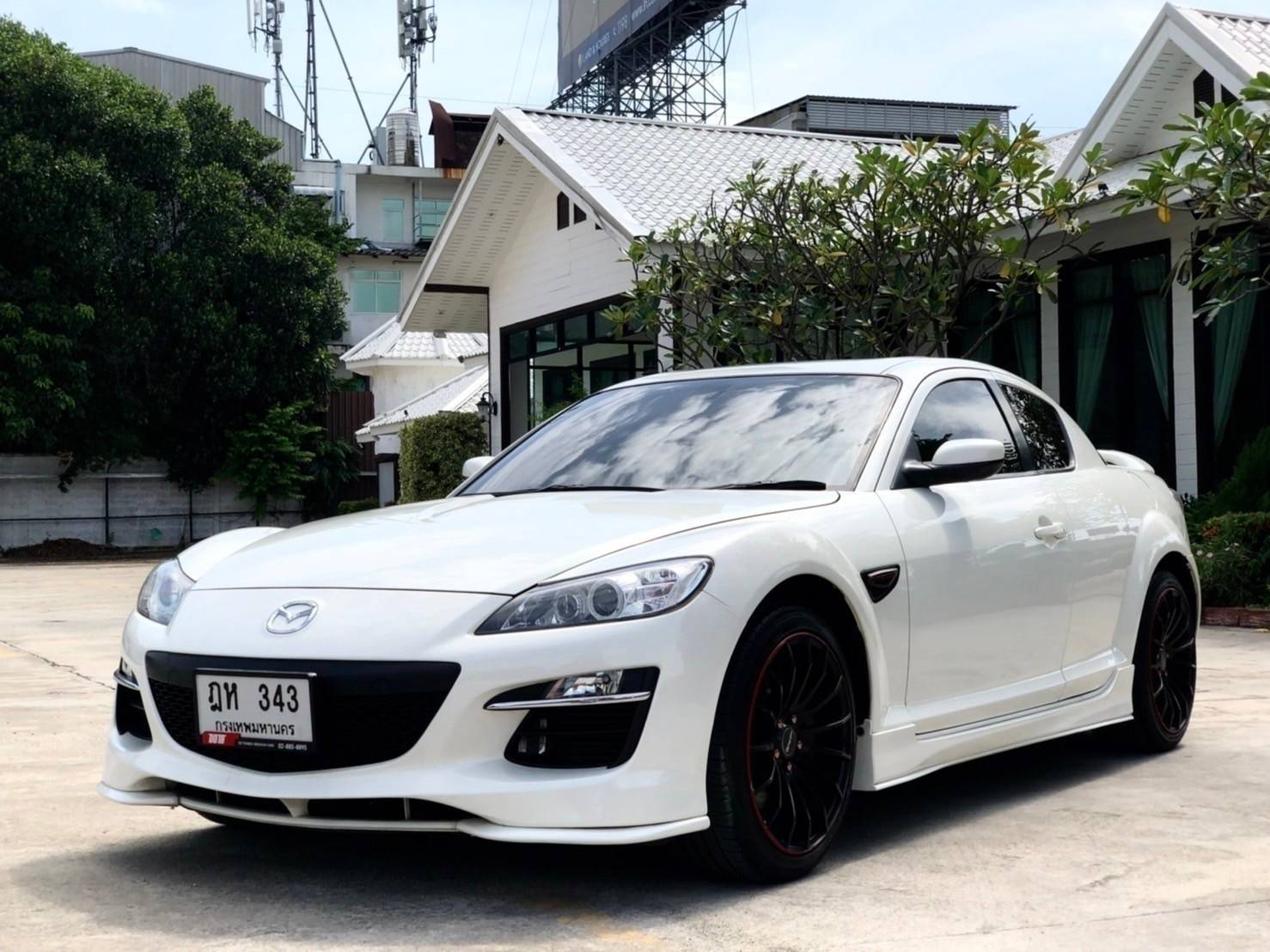 2009 Mazda RX-8 สีขาว (รูปที่ 2)