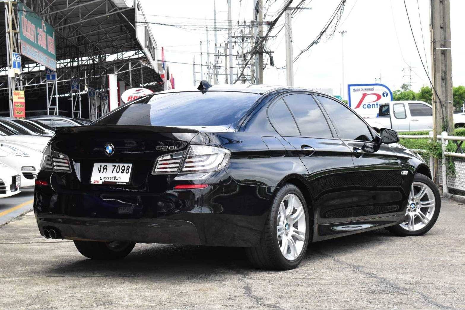 2012 BMW 528i M SPORT F10 สีดำ