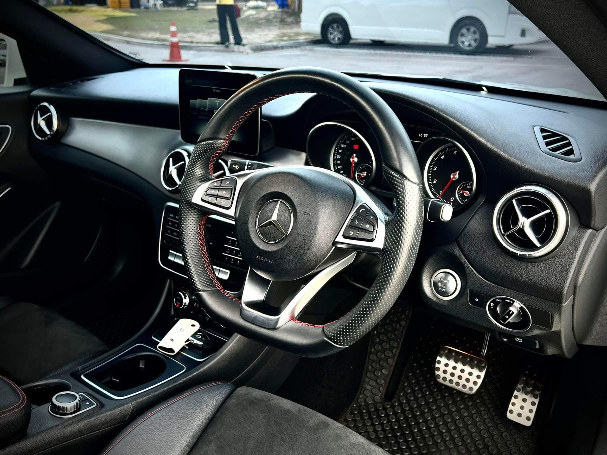 Mercedes Benz CLA250 AMG Dynamic มือเดียว สภาพดีกว่านี้ไม่มีอีกแล้ว (รูปที่ 24)
