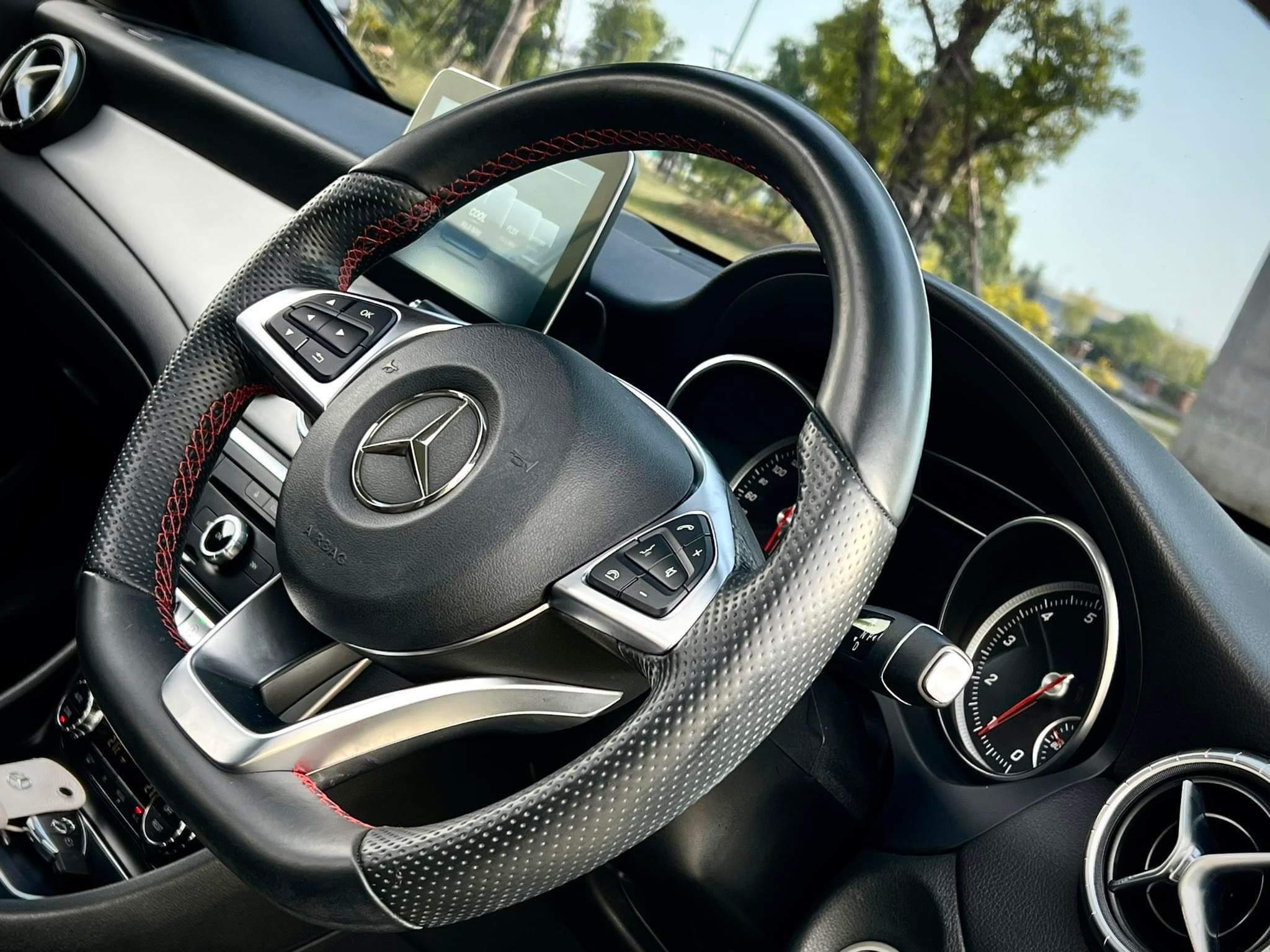 Mercedes Benz CLA250 AMG Dynamic มือเดียว สภาพดีกว่านี้ไม่มีอีกแล้ว (รูปที่ 33)