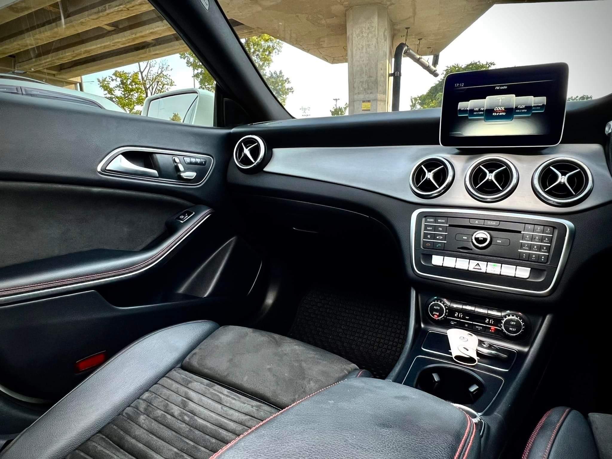 Mercedes Benz CLA250 AMG Dynamic มือเดียว สภาพดีกว่านี้ไม่มีอีกแล้ว (รูปที่ 35)
