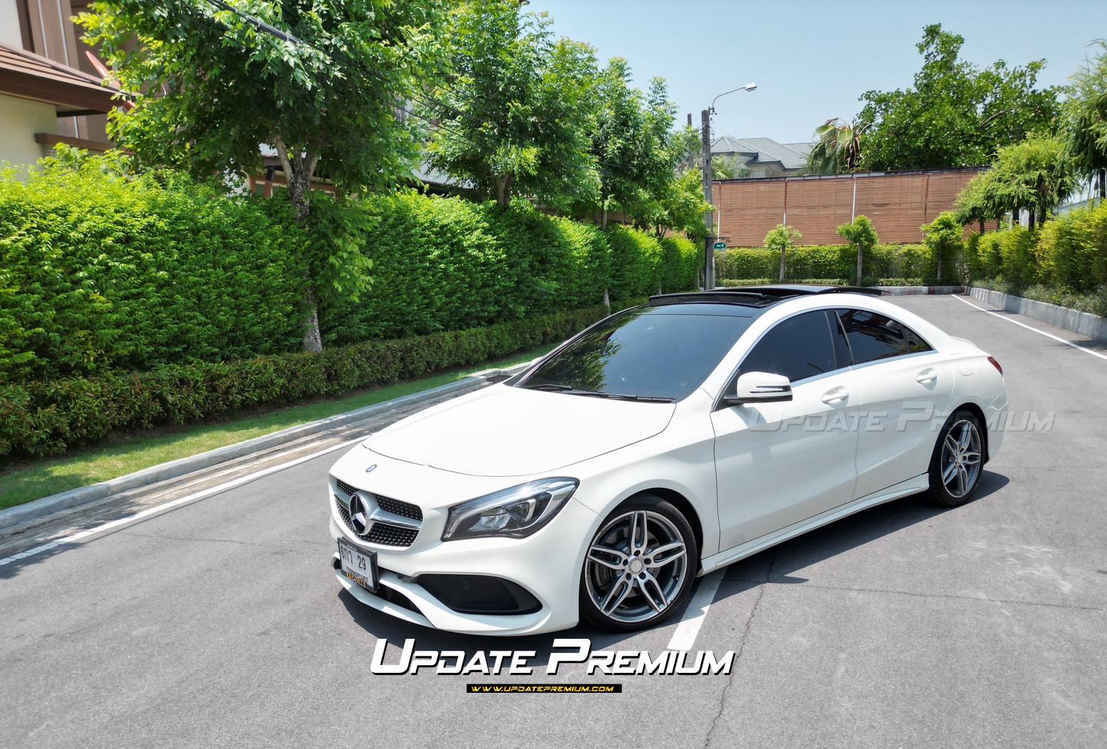 Mercedes Benz CLA250 AMG Dynamic มือเดียว สภาพดีกว่านี้ไม่มีอีกแล้ว (รูปที่ 5)