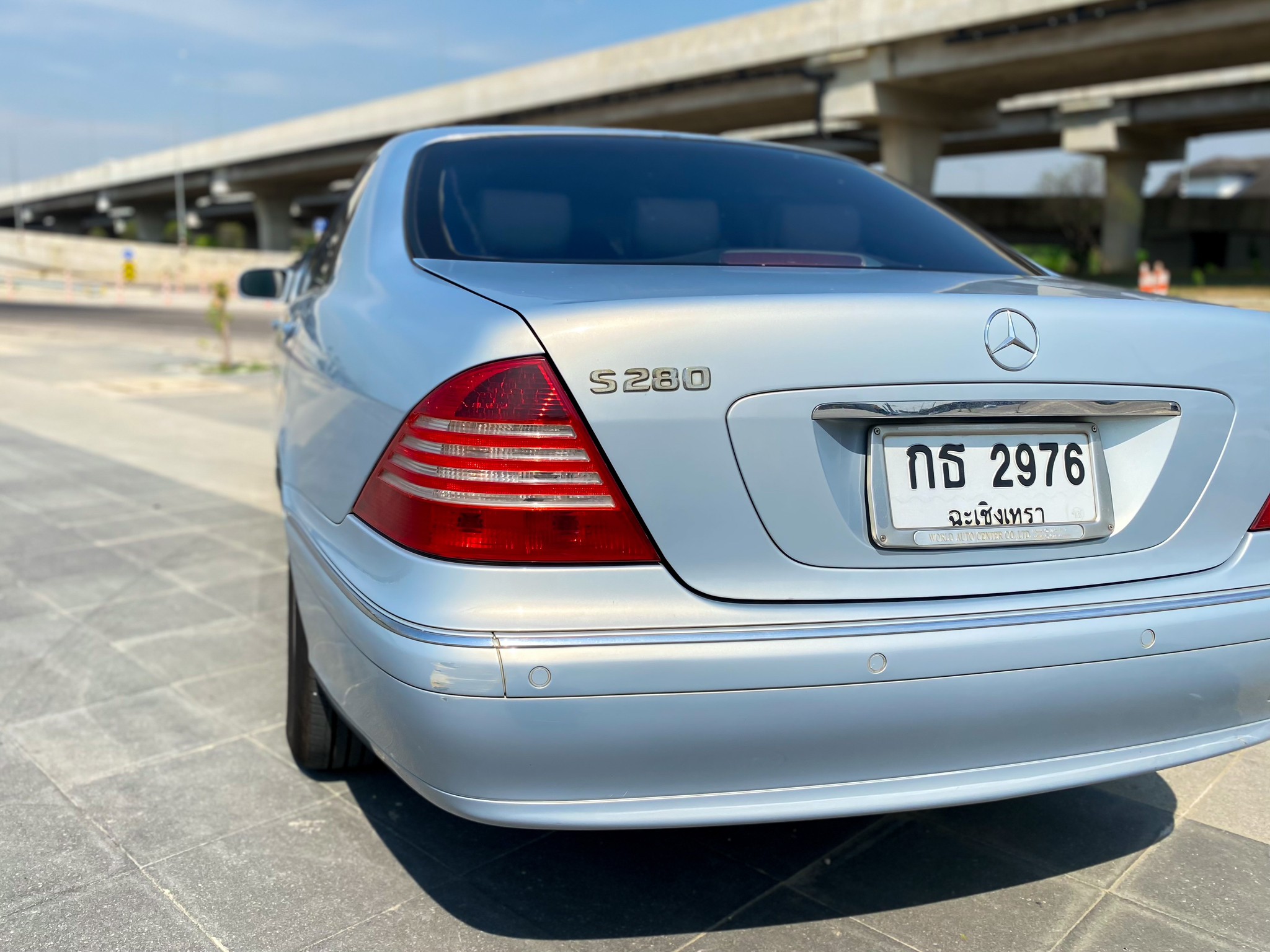 2002 Mercedes-Benz S-Class W220 S280 สีฟ้า