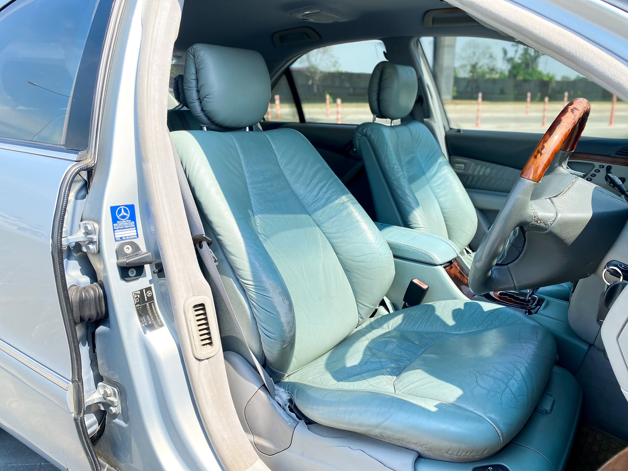2002 Mercedes-Benz S-Class W220 S280 สีฟ้า (รูปที่ 10)