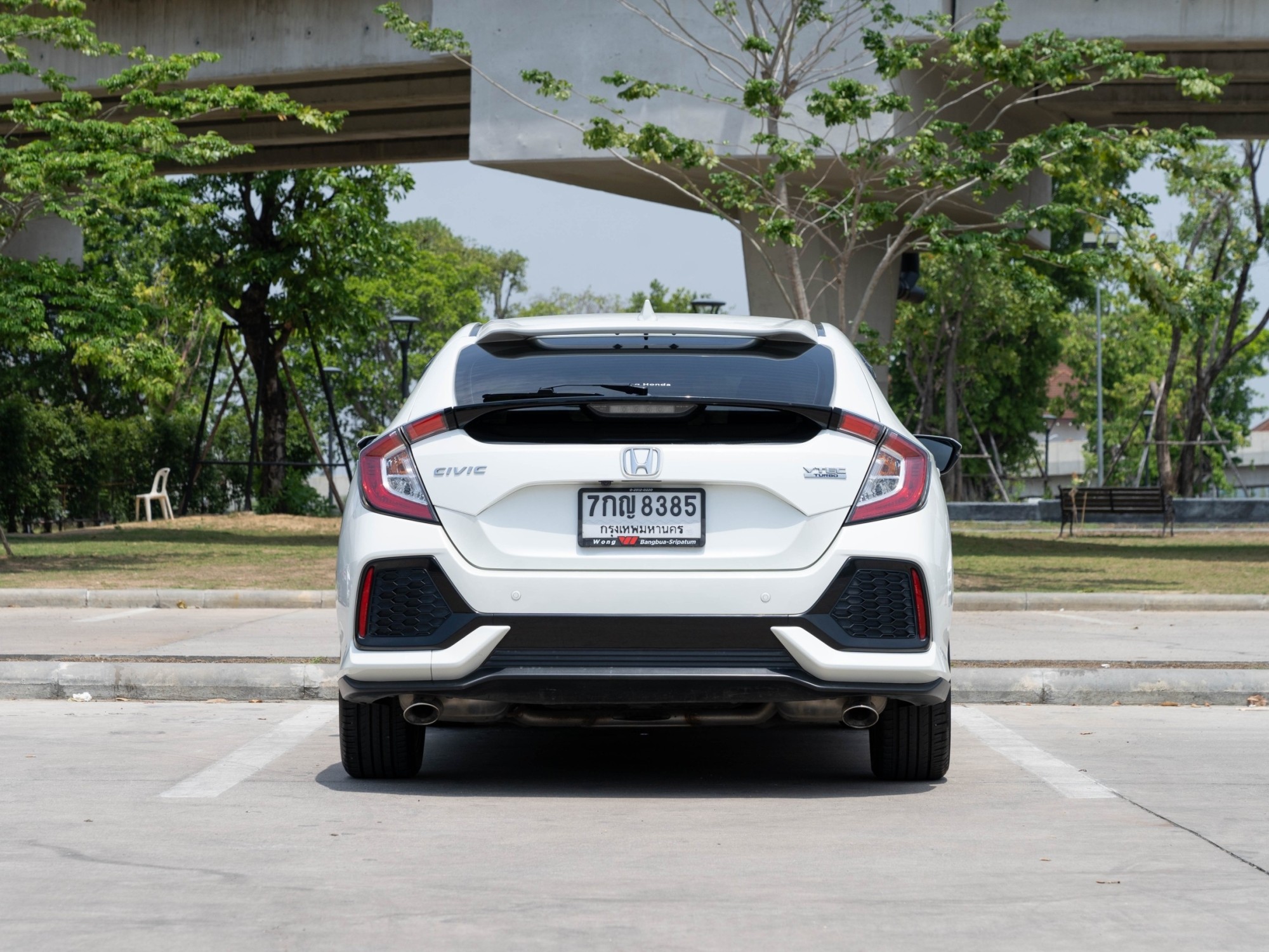 2018 Honda Civic Hatchback สีขาว