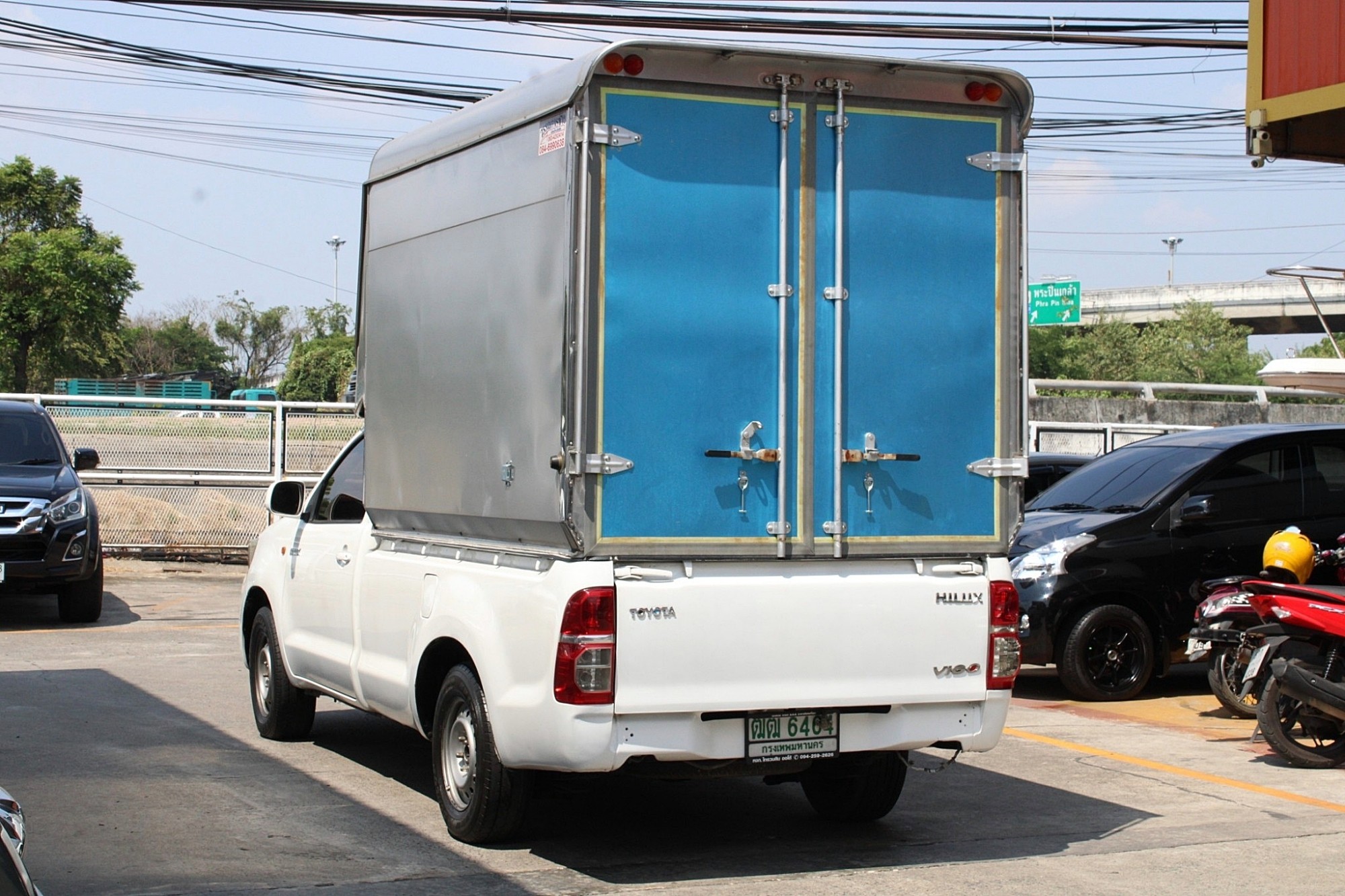 ตอนเดียวแชมป์พร้อมตู้ทึบ ราคาพิเศษ จัดได้ท่วม 2012 Toyota Hilux Vigo CHAMP 2.5 J MT สีขาว (รูปที่ 8)