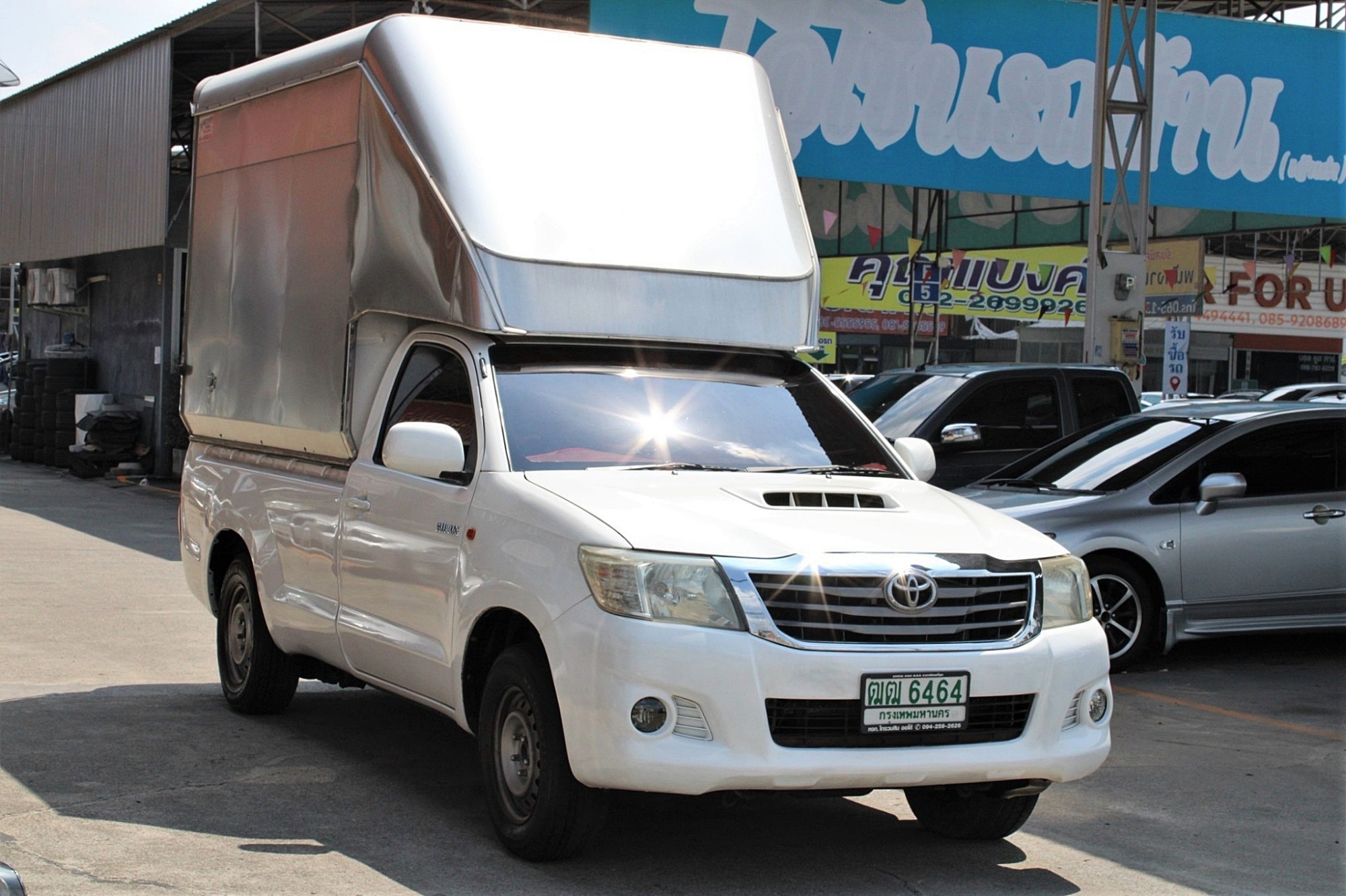 ตอนเดียวแชมป์พร้อมตู้ทึบ ราคาพิเศษ จัดได้ท่วม 2012 Toyota Hilux Vigo CHAMP 2.5 J MT สีขาว