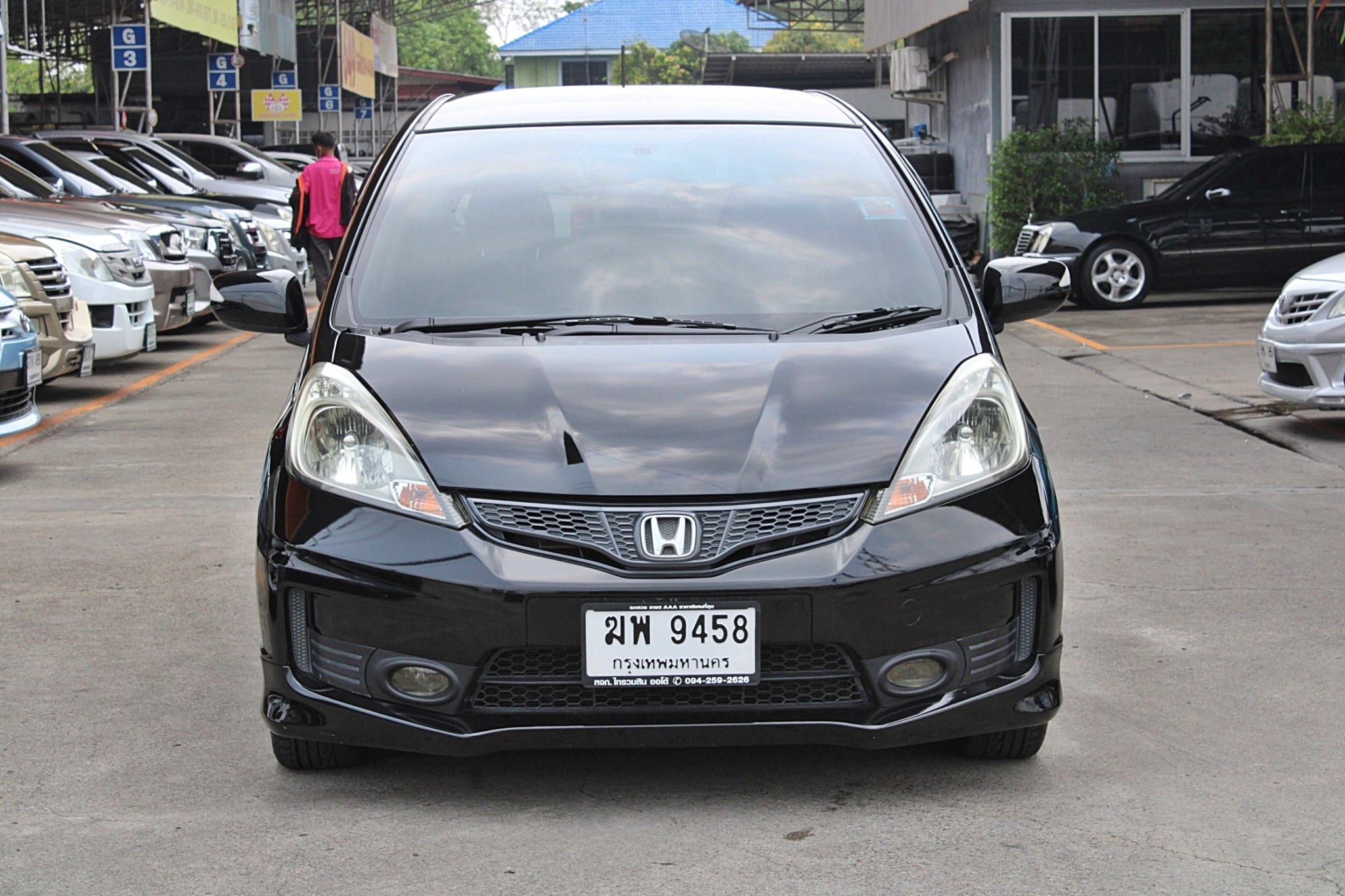 2012 Honda Jazz GE 1.5 JP Hatchback AT สีดำเกียร์ออโต้ ตัว JAPAN สวยมากไม่มีชน