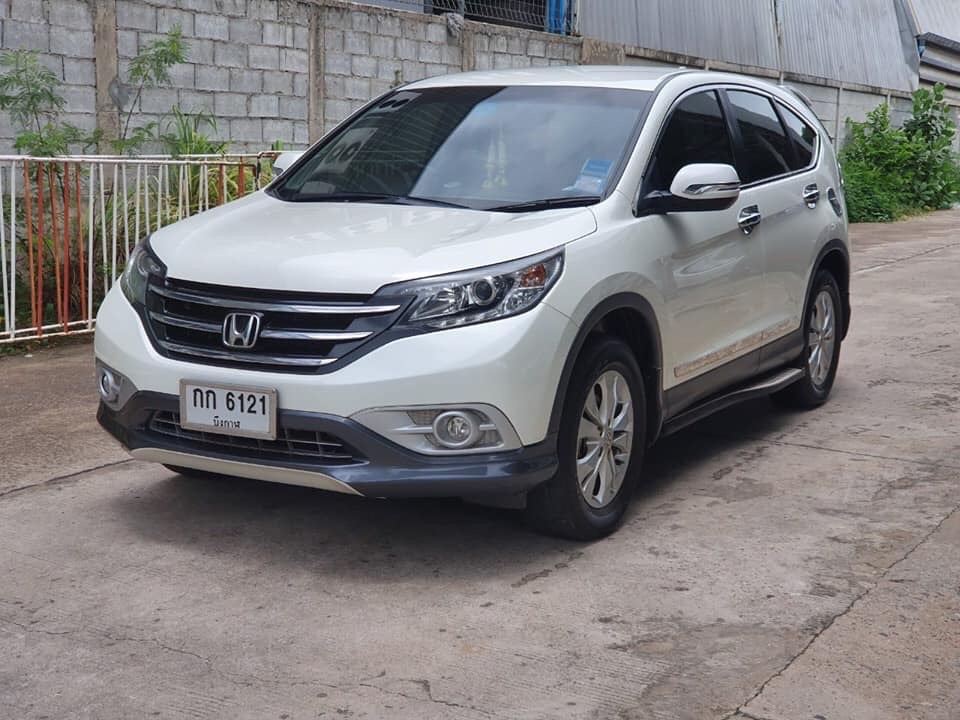 Honda CR-V ปี 2013 สีขาว