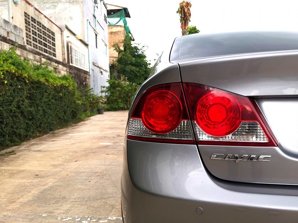 Honda Civic FD ปี 2007 สีเทา (รูปที่ 8)