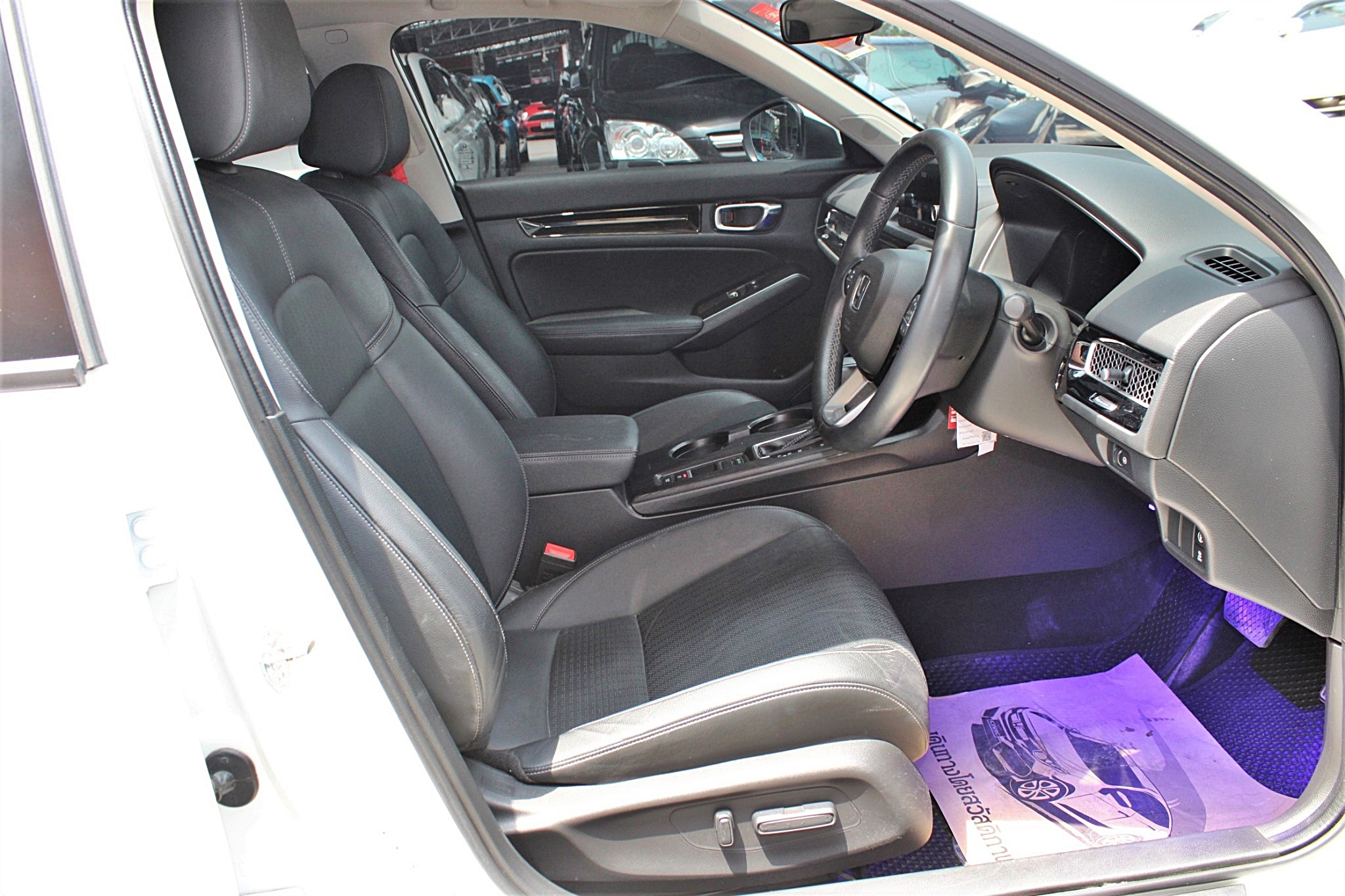 2022 Honda Civic FE i-VTEC Turbo 1.5 EL+ 178 Hp AT สีขาวมุก ระบบ Honda Sensing 178 Hp (รูปที่ 2)