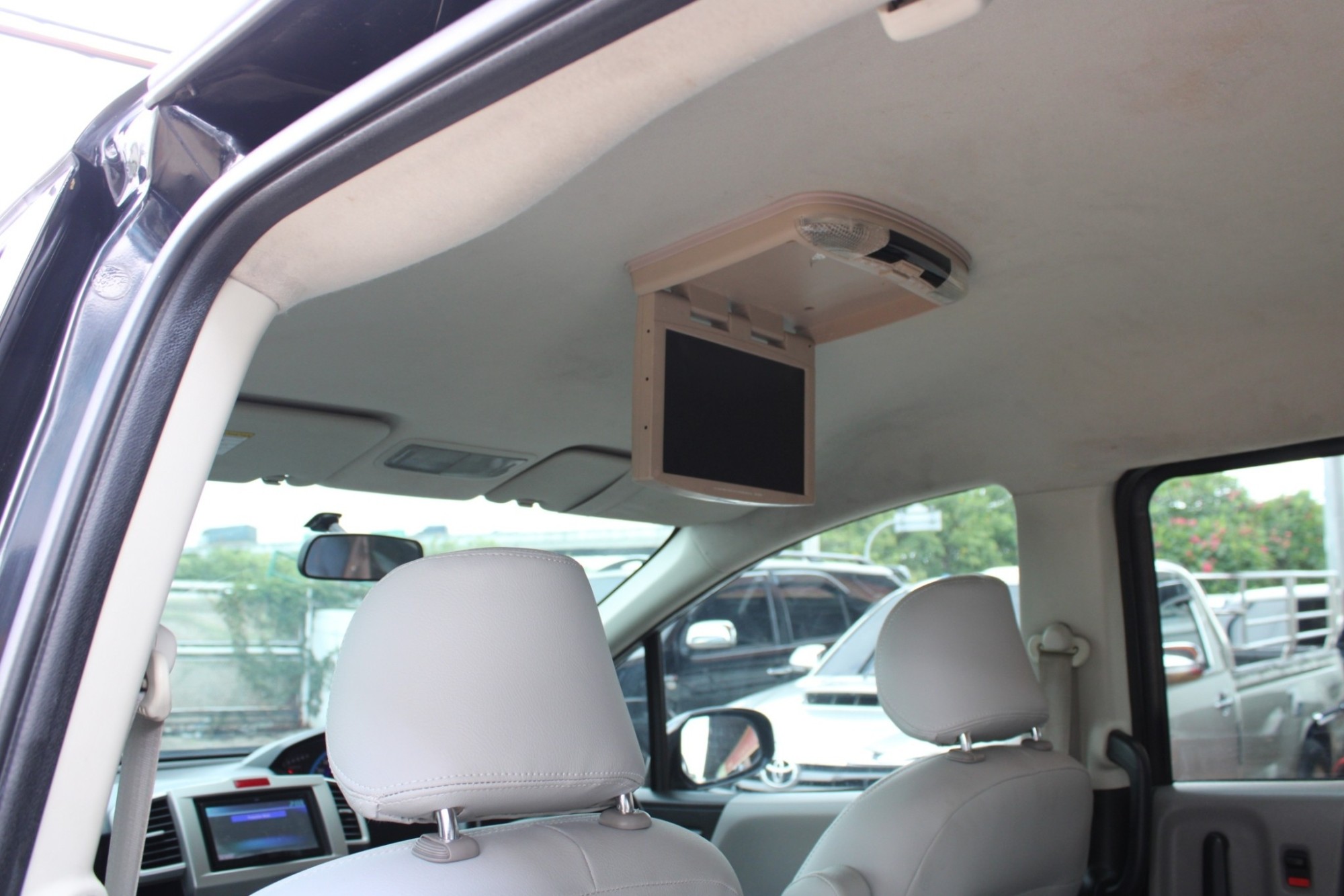 2012 Honda Freed 1.5 EL Wagon AT สีดำ เกียร์ออโต้ คันนี้รถบ้าน ออกห้างมือเดียว รถสวยไม่มีชน มีประวัติเช็คศูนย์ (รูปที่ 5)