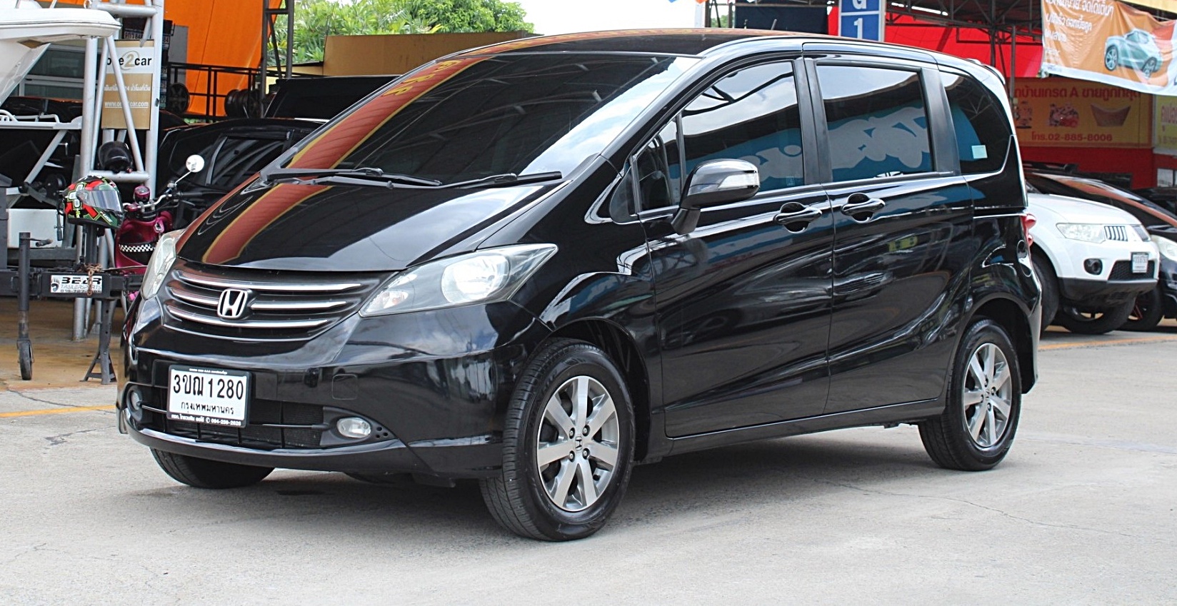 2012 Honda Freed 1.5 EL Wagon AT สีดำ เกียร์ออโต้ คันนี้รถบ้าน ออกห้างมือเดียว รถสวยไม่มีชน มีประวัติเช็คศูนย์