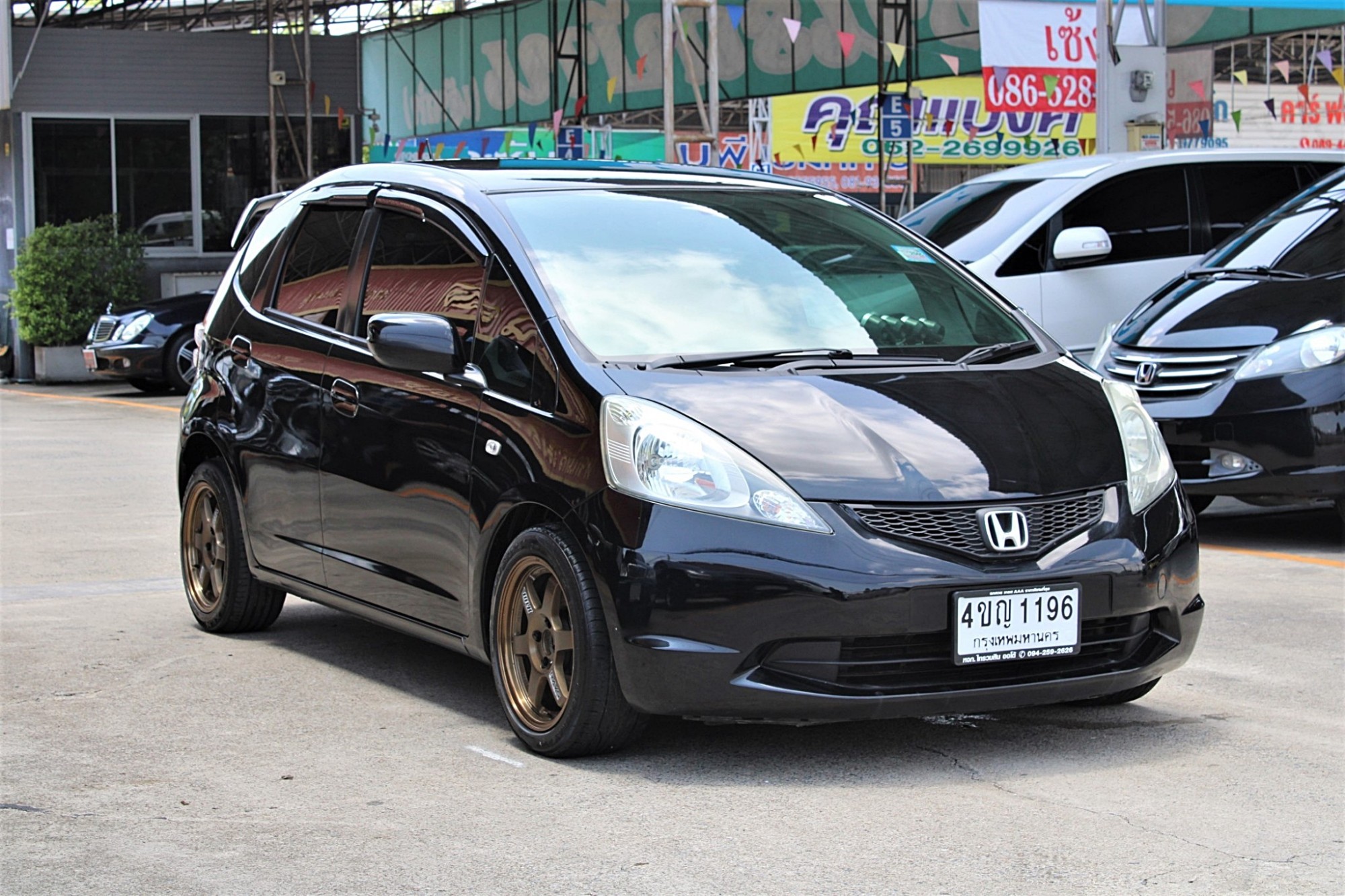 2008 Honda Jazz GE 1.5 V i-VTEC AT CVT สีดำ เกียร์ออโต้ ไม่เคยมีอุบัติเหตุหนัก ไม่เคยแก๊ส จัดได้ท่วม ฟรีดาวน์ได้เลย (รูปที่ 2)