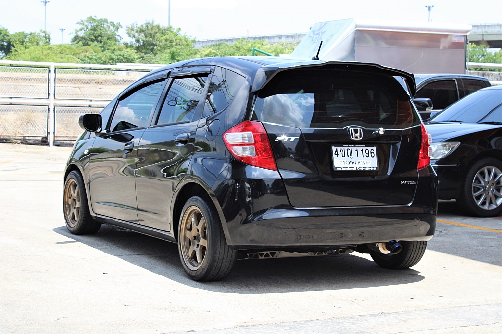 2008 Honda Jazz GE 1.5 V i-VTEC AT CVT สีดำ เกียร์ออโต้ ไม่เคยมีอุบัติเหตุหนัก ไม่เคยแก๊ส จัดได้ท่วม ฟรีดาวน์ได้เลย (รูปที่ 6)