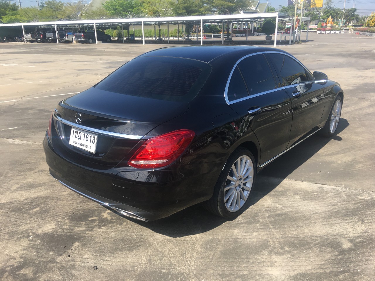 Mercedes-Benz C-Class W206 C350e AMG สีดำ (รูปที่ 11)