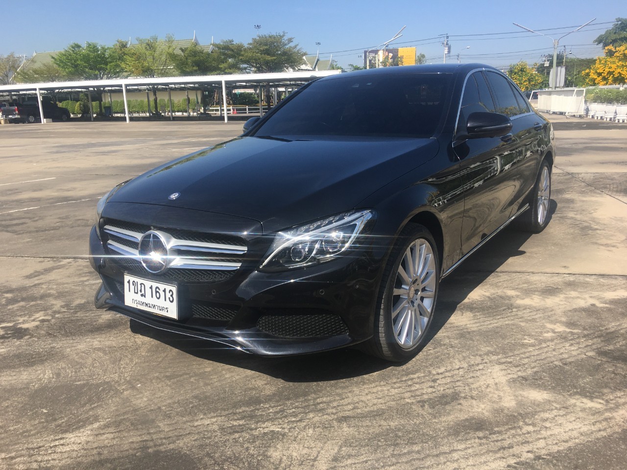 Mercedes-Benz C-Class W206 C350e AMG สีดำ