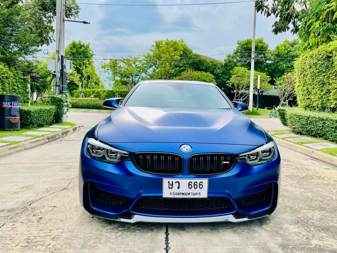 2018 BMW M4 สีน้ำเงิน (รูปที่ 16)