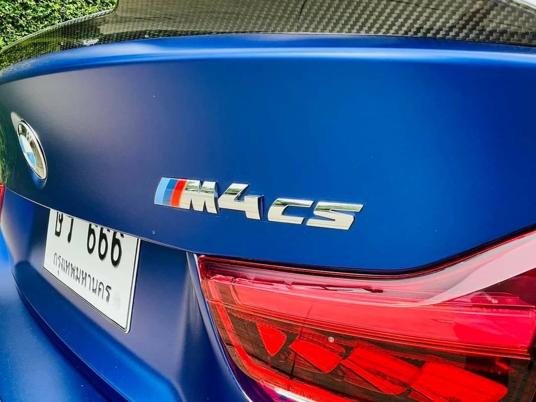2018 BMW M4 สีน้ำเงิน (รูปที่ 10)