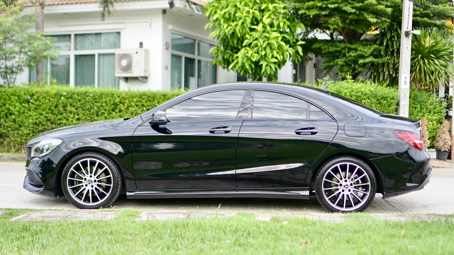 2018 Mercedes-Benz CLA-Class C118 CLA250 สีดำ (รูปที่ 11)