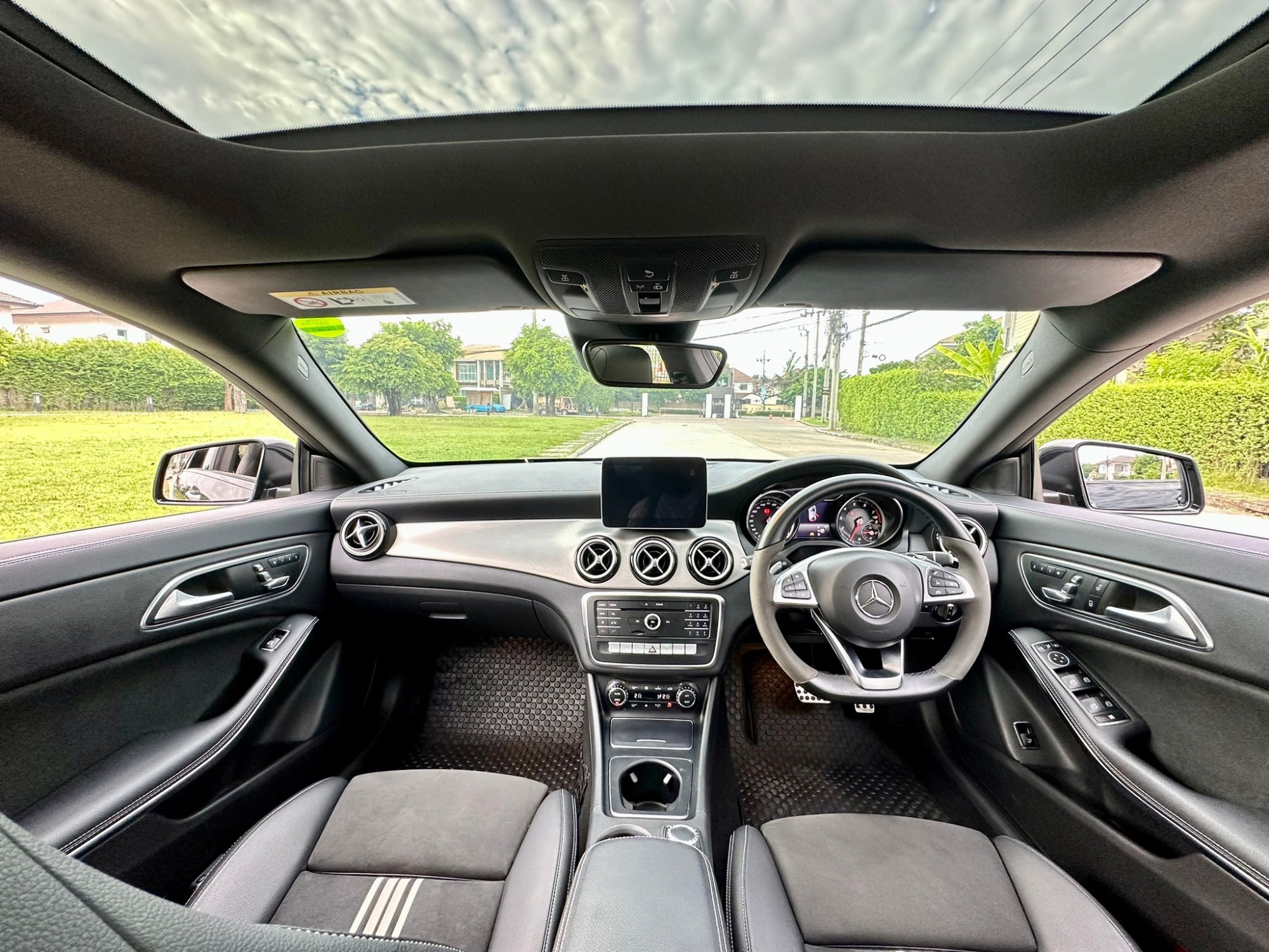 2018 Mercedes-Benz CLA-Class C118 CLA250 สีดำ (รูปที่ 14)