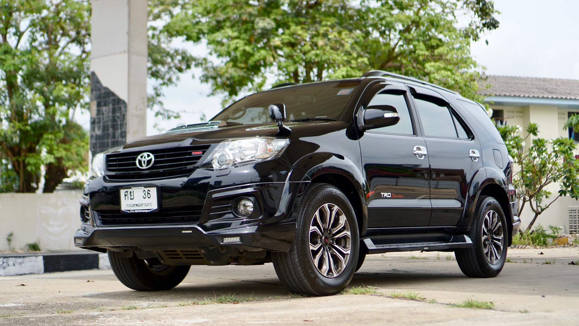 2014 Toyota Fortuner สีดำ