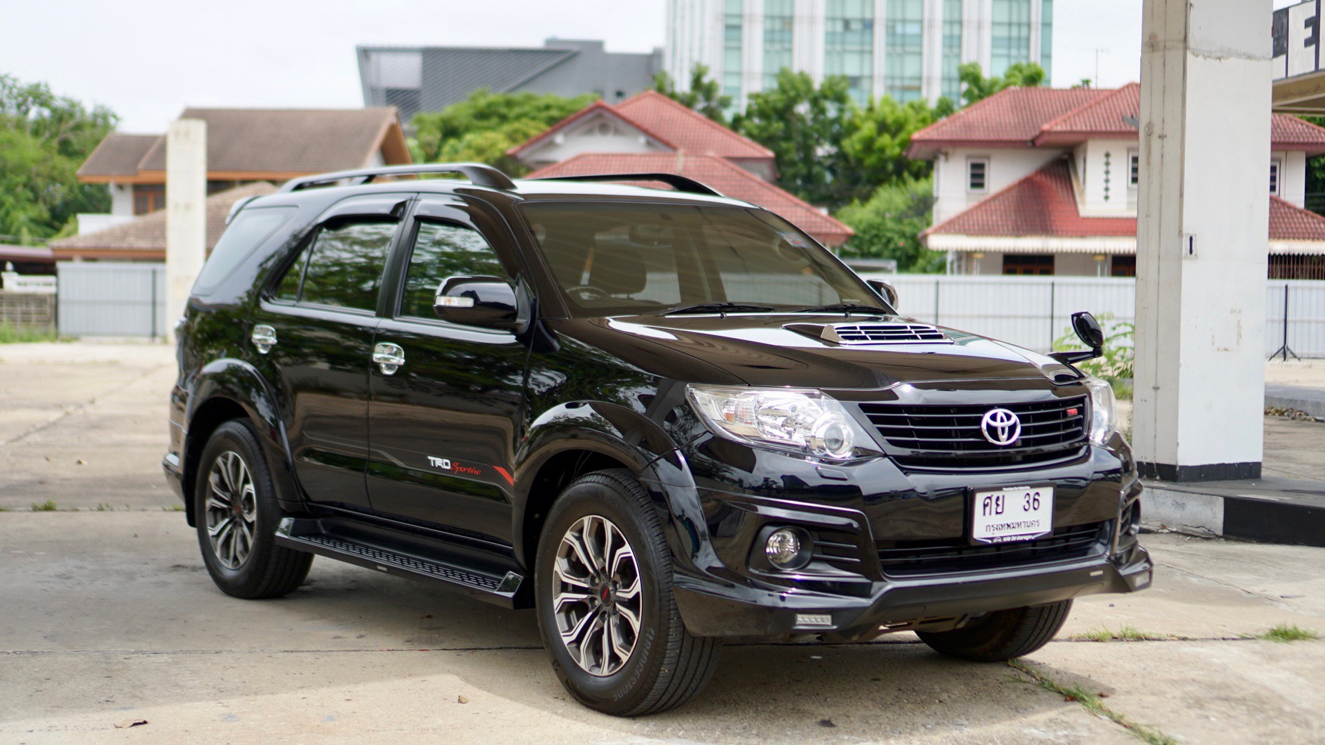 2014 Toyota Fortuner สีดำ (รูปที่ 17)