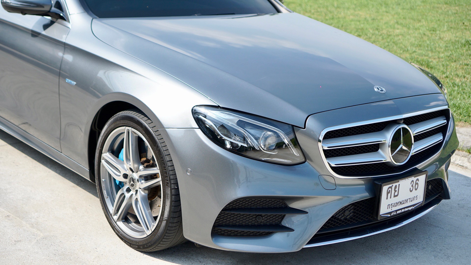 2017 Mercedes-Benz E-Class W212 E350 สีเทา (รูปที่ 10)
