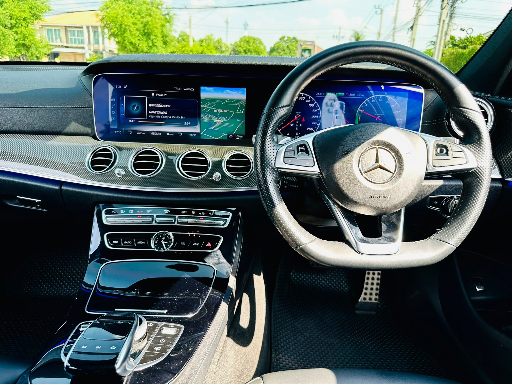 2017 Mercedes-Benz E-Class W212 E350 สีเทา (รูปที่ 9)