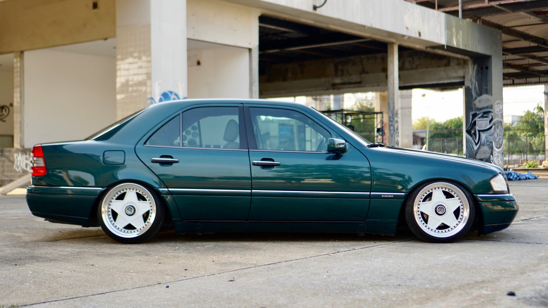 2000 Mercedes-Benz C-Class C220 สีเขียว