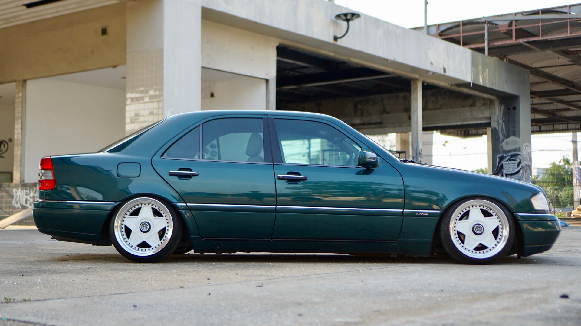 2000 Mercedes-Benz C-Class C220 สีเขียว