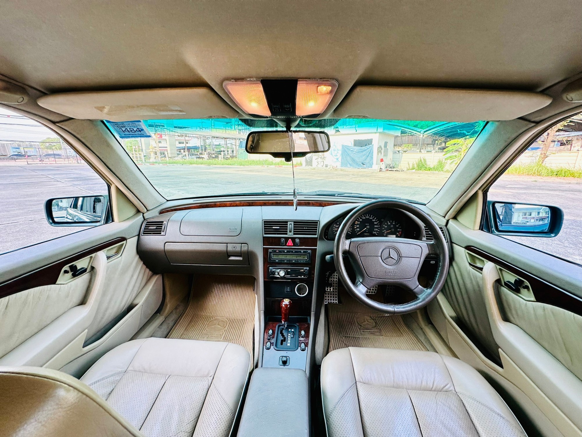 2000 Mercedes-Benz C-Class C220 สีเขียว (รูปที่ 15)
