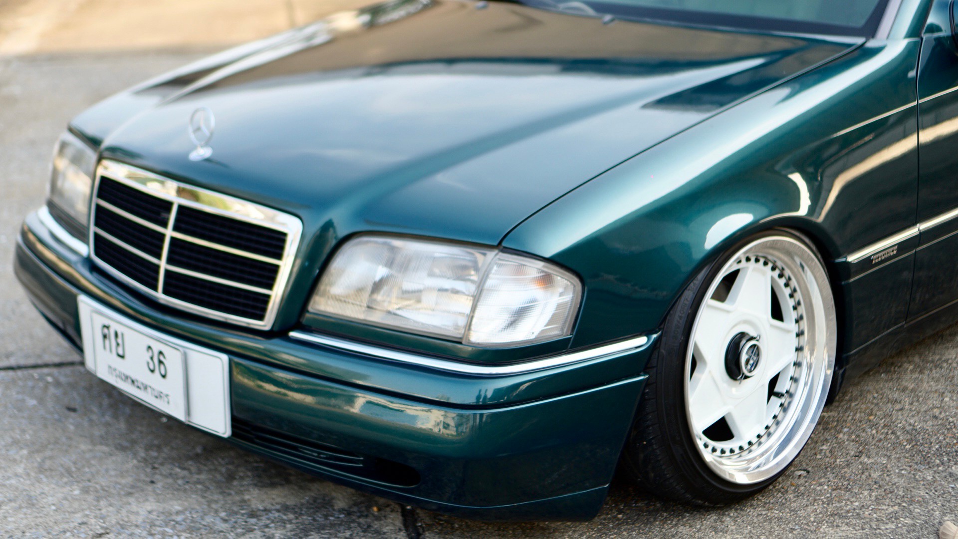 2000 Mercedes-Benz C-Class C220 สีเขียว (รูปที่ 19)