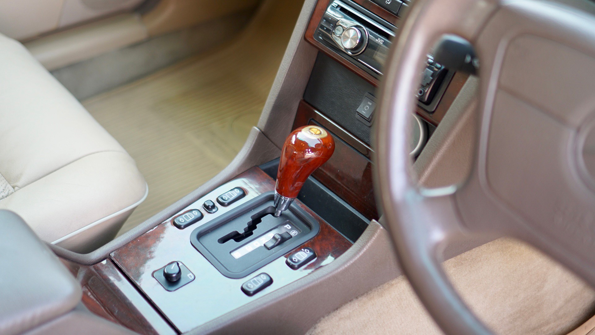 2000 Mercedes-Benz C-Class C220 สีเขียว (รูปที่ 17)