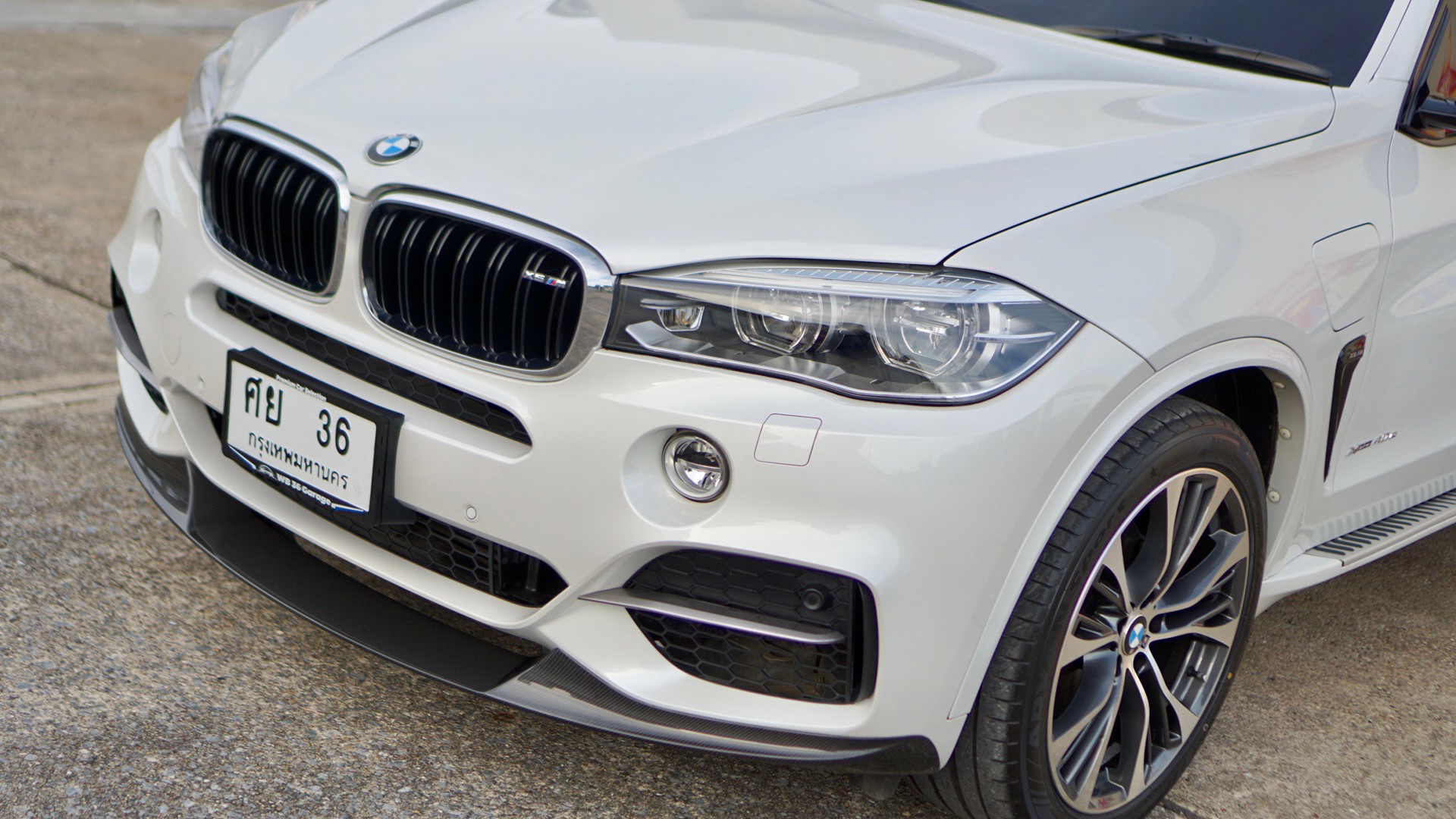 2017 BMW X5 F15 สีขาว (รูปที่ 8)